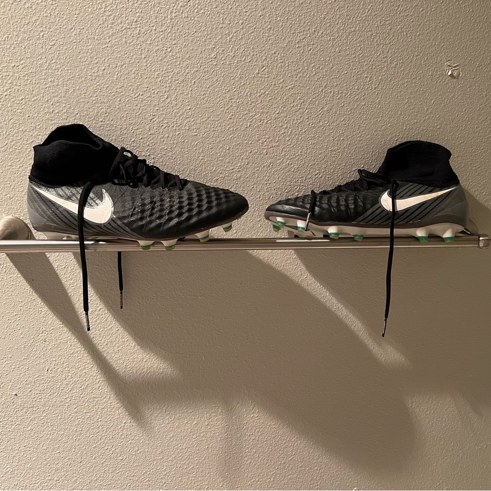 Nike Magista Obra 2 FG cleats